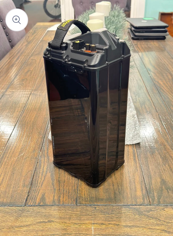 E-Bike "invisible" Vantablack Battery Wrap