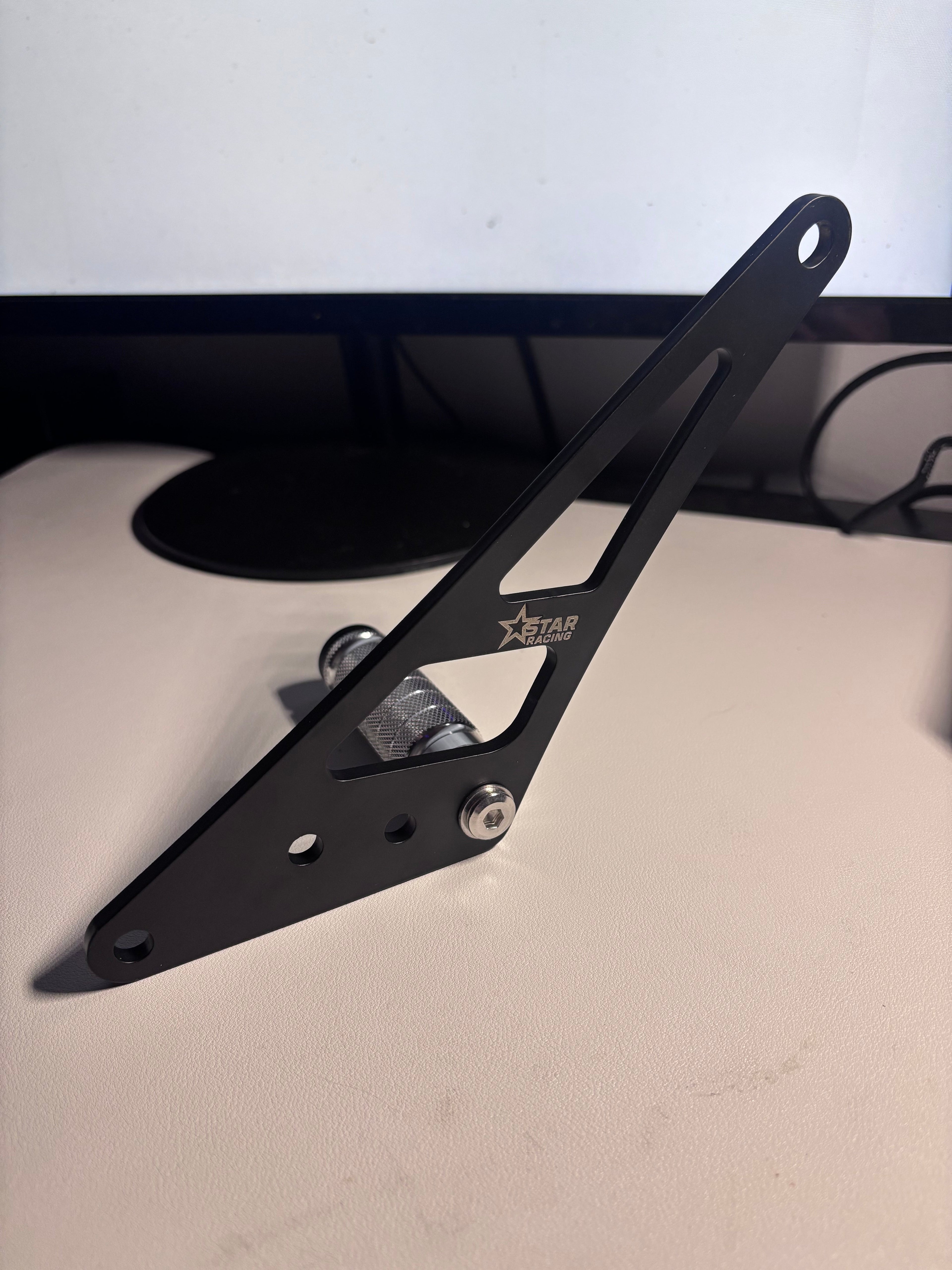 Ultra bee / Komodo foot lock