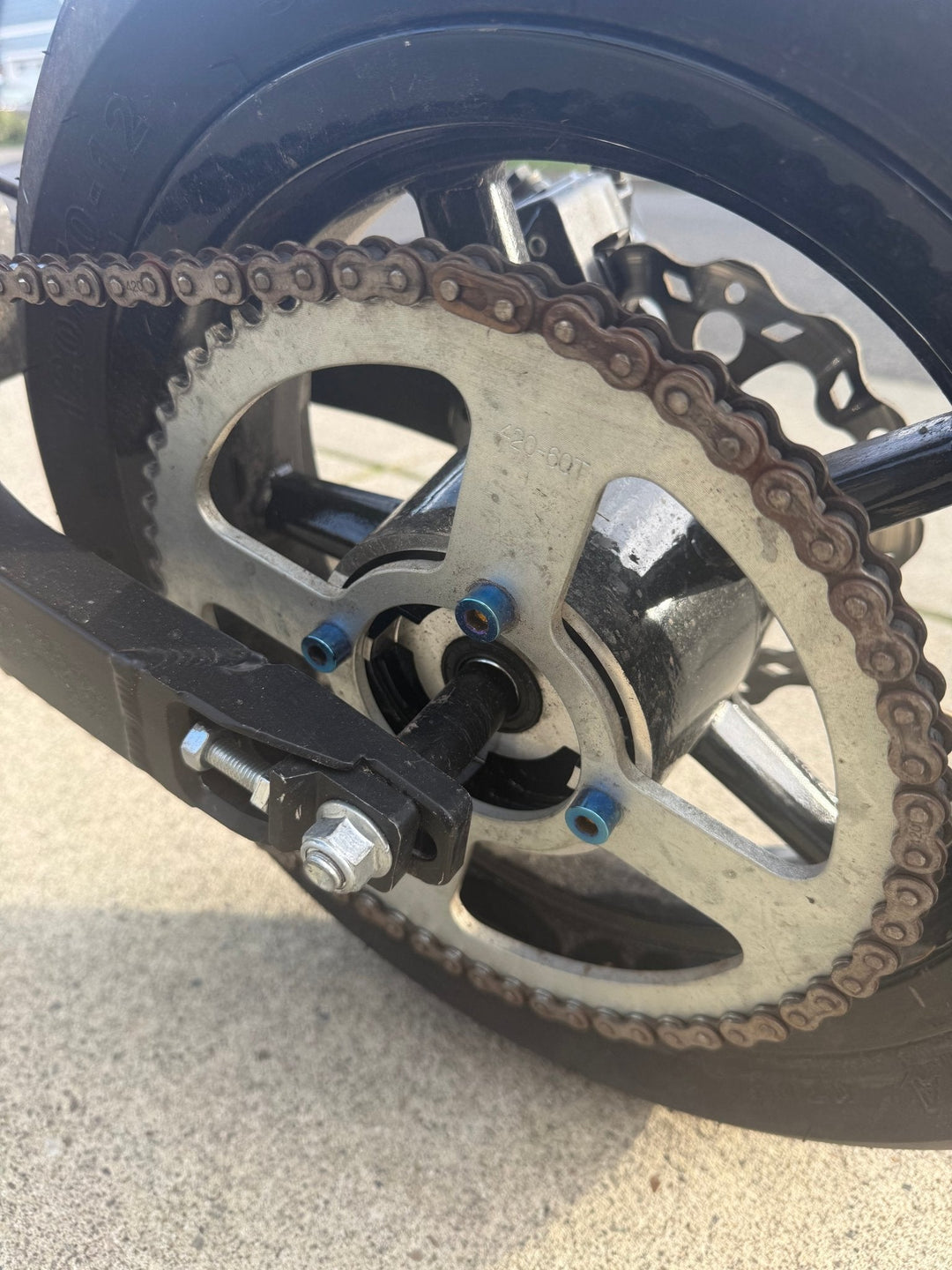 Tuttio sprocket bolts
